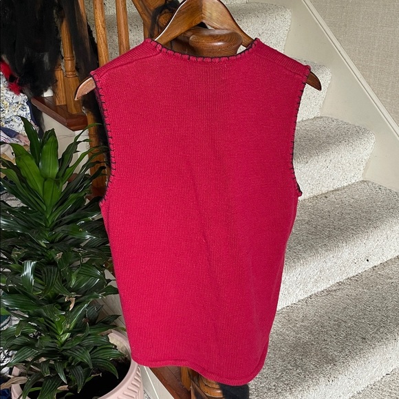 Vintage Jantzen Classics Festive Red Embroidered Christmas Sweater Vest - Picture 4 of 16